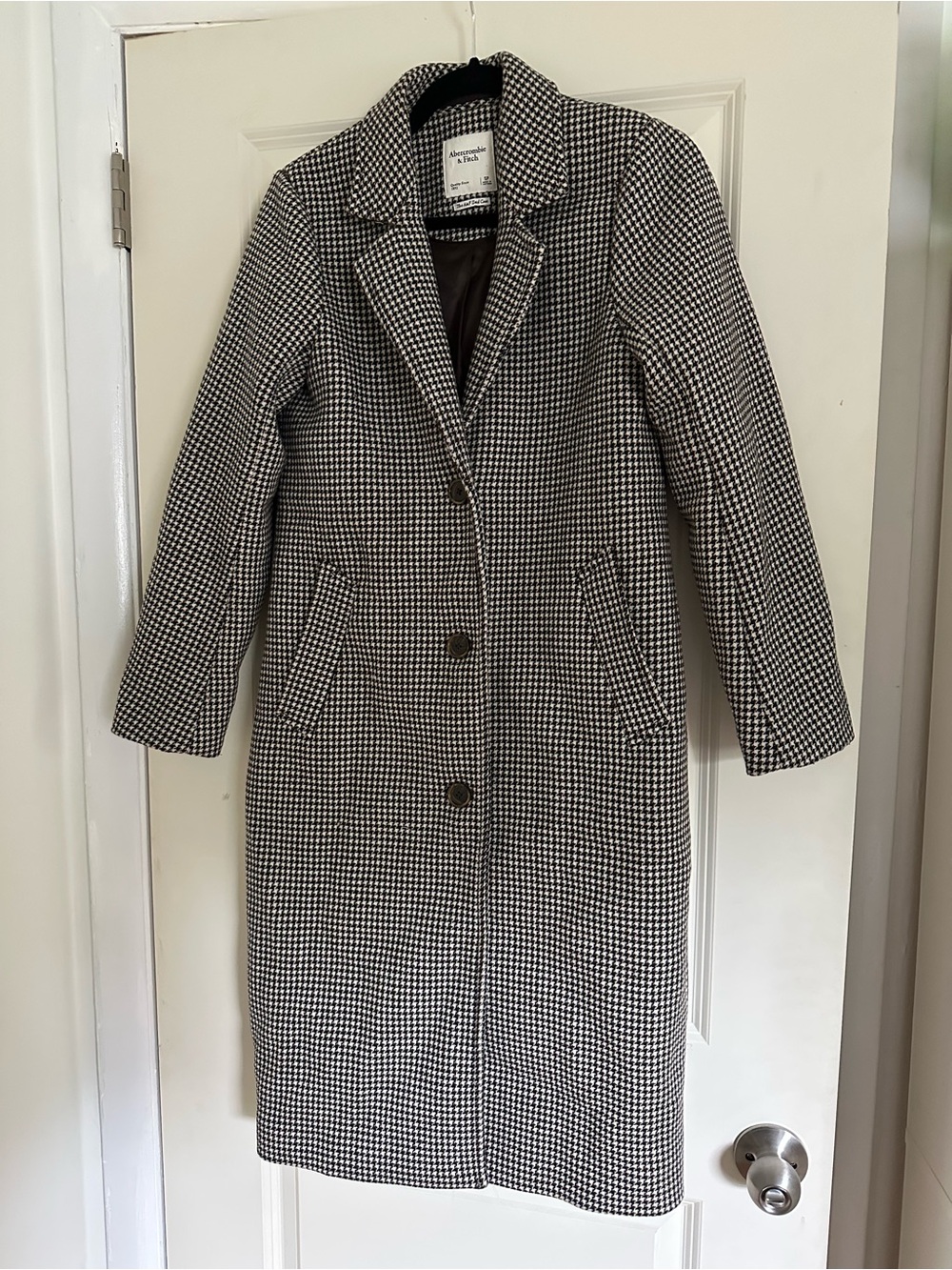 Abercrombie & Fitch Black and White Houndstooth Pea Coat